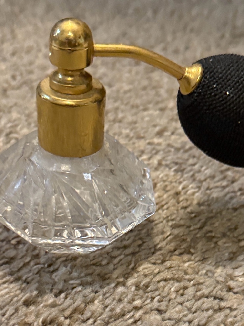 Vinatge crystal perfume bottle